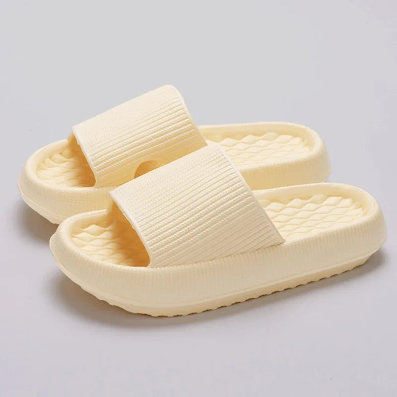 Thick Bottom Cloud Slippers Women Soft Sole Eva Indoor Slides Couple Bathroom Shoes Summer Non-Slip Platform Sandals Flip Flops