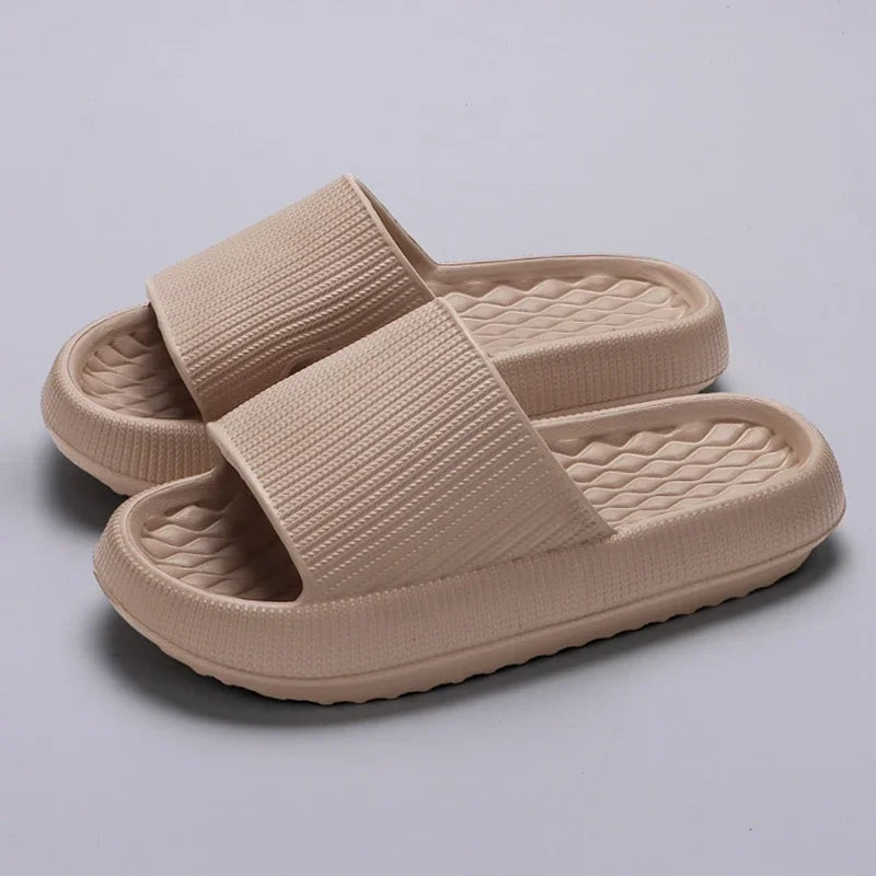 Thick Bottom Cloud Slippers Women Soft Sole Eva Indoor Slides Couple Bathroom Shoes Summer Non-Slip Platform Sandals Flip Flops
