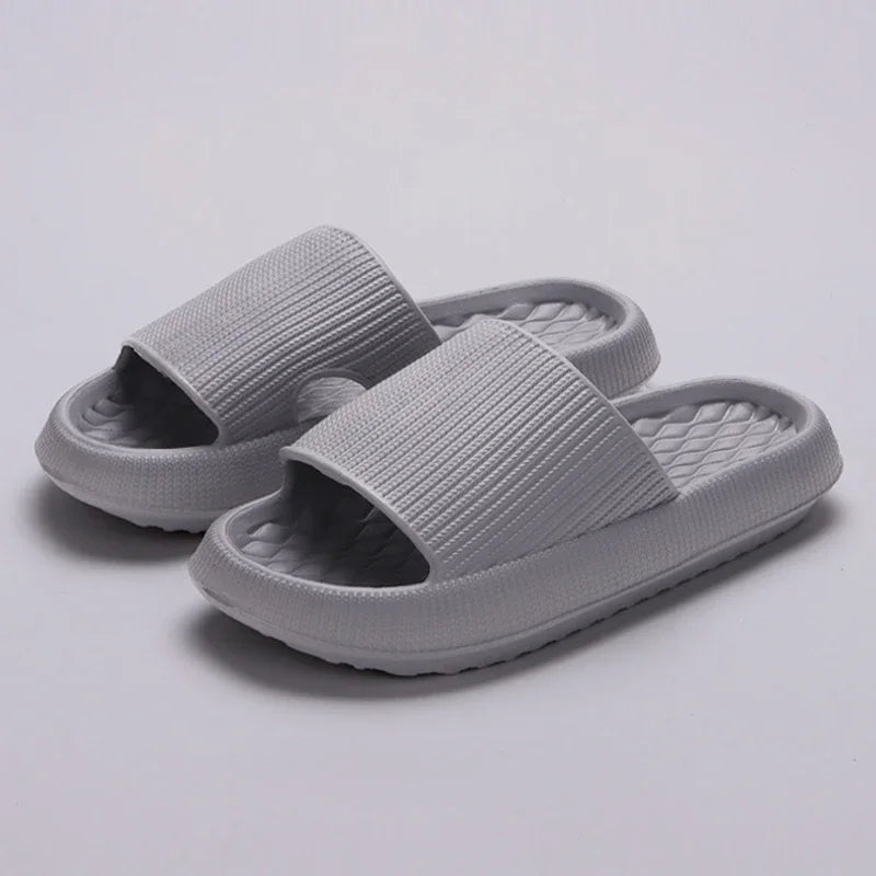 Thick Bottom Cloud Slippers Women Soft Sole Eva Indoor Slides Couple Bathroom Shoes Summer Non-Slip Platform Sandals Flip Flops