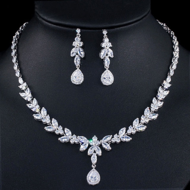 Leaf Drop Bib Jewelry Set