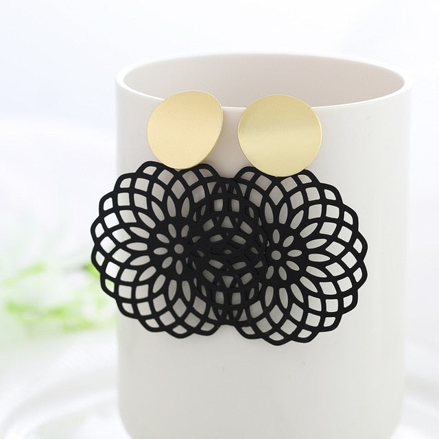 Matte Golden lattice flower Drop