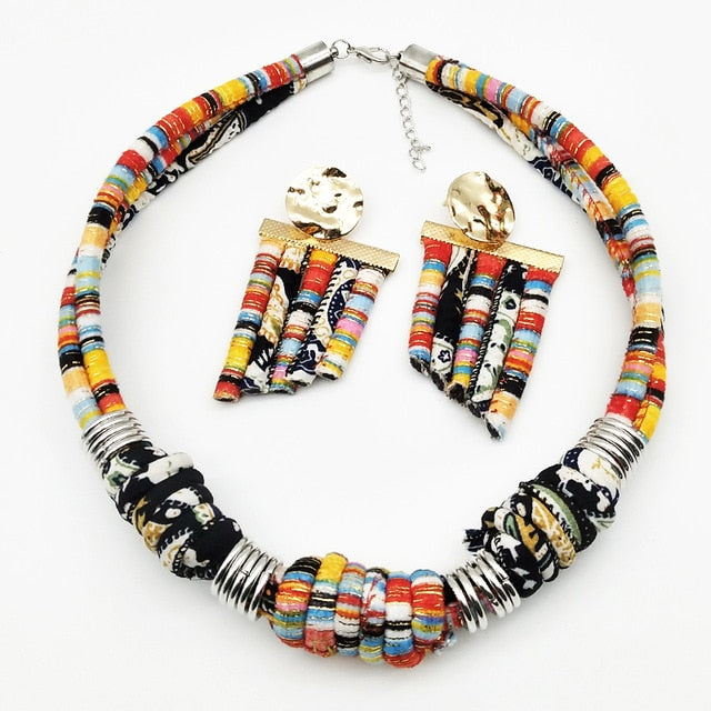 Cloth rope necklace with a set of earrings