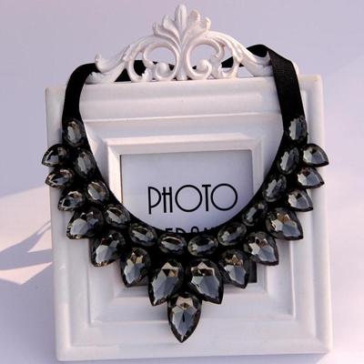 Bohemian crystal Statement collar